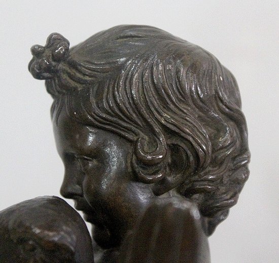 Bronzo di Putto che regge un'oca, di A. Collas - XIX secolo