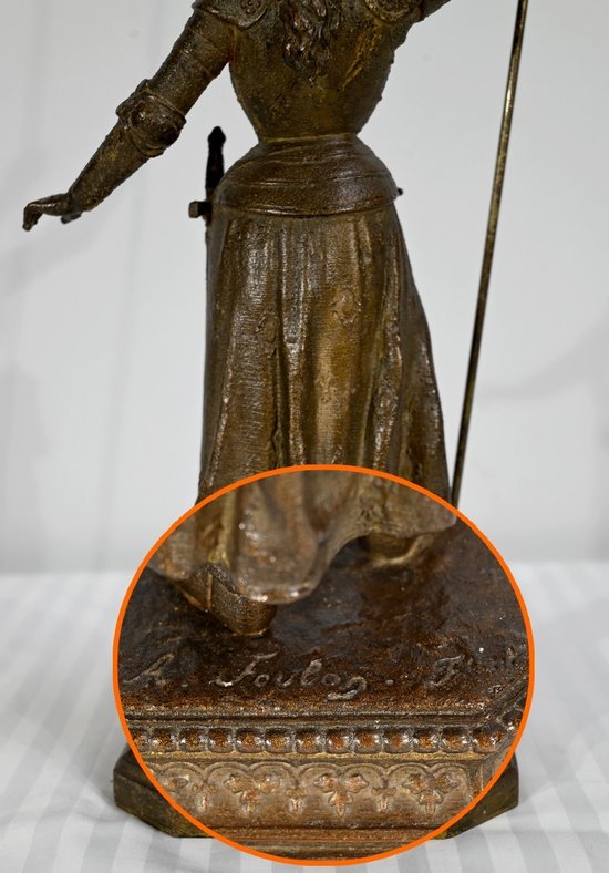 Spelter von Jeanne d'Arc Victorious, signiert A. Foulon - Ende des 19. Jahrhunderts