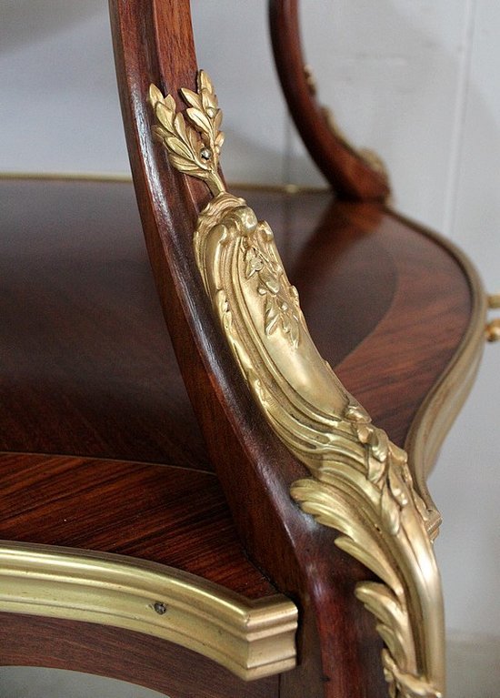 Table à Thé en Marqueterie, style Louis XV – Début XXe