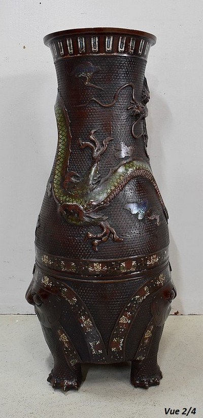 Bedeutende Cloisonné-Vase aus Kupfer, chinesischer Herkunft - Ende des 19. Jahrhunderts