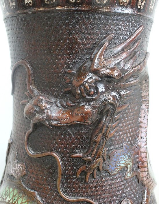 Bedeutende Cloisonné-Vase aus Kupfer, chinesischer Herkunft - Ende des 19. Jahrhunderts