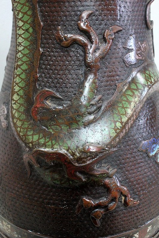 Bedeutende Cloisonné-Vase aus Kupfer, chinesischer Herkunft - Ende des 19. Jahrhunderts