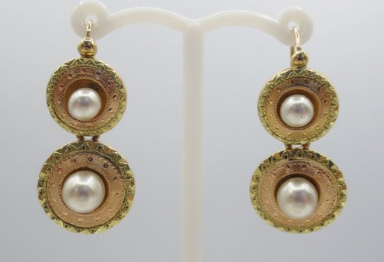 Orecchini in oro.