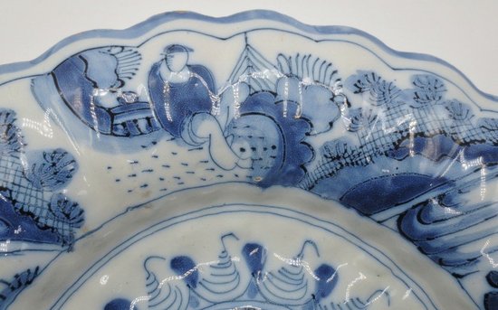 London Earthenware Dish, Late 17th Century.