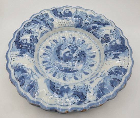 London Earthenware Dish, Late 17th Century.