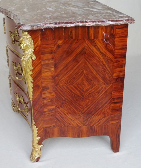 Commode Régence, XVIIIe Siècle.