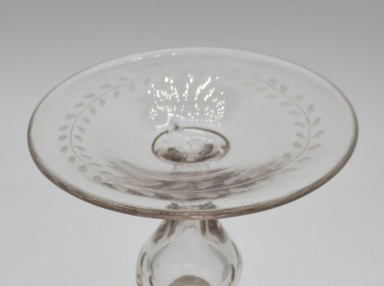 Verre à Jambe XVIIIe Siècle.