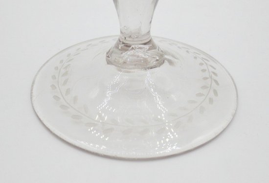 Verre à Jambe XVIIIe Siècle.