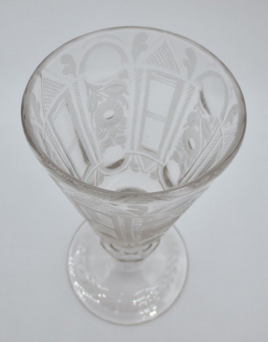 Verre à Jambe XVIIIe Siècle.