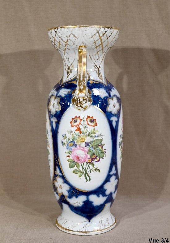Bedeutende Vase aus Bayeux-Porzellan - Ende des 19. Jahrhunderts