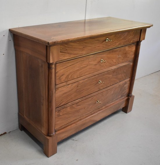 Petite Commode en Noyer Massif – Début XIXe