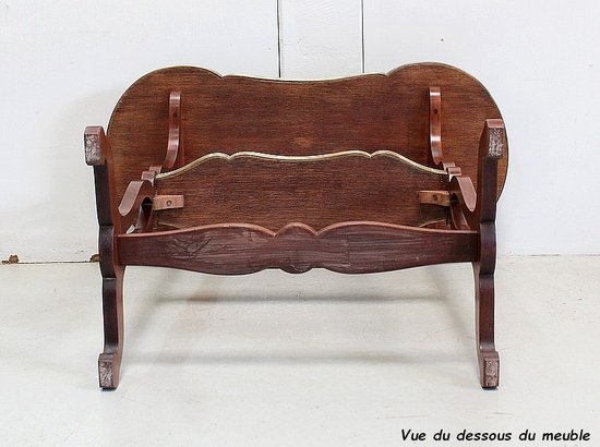 Small “Rognon” Serving Table in Mahogany Veneer, Louis XVI Style – Late 19th Century