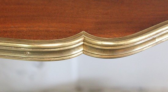 Small “Rognon” Serving Table in Mahogany Veneer, Louis XVI Style – Late 19th Century