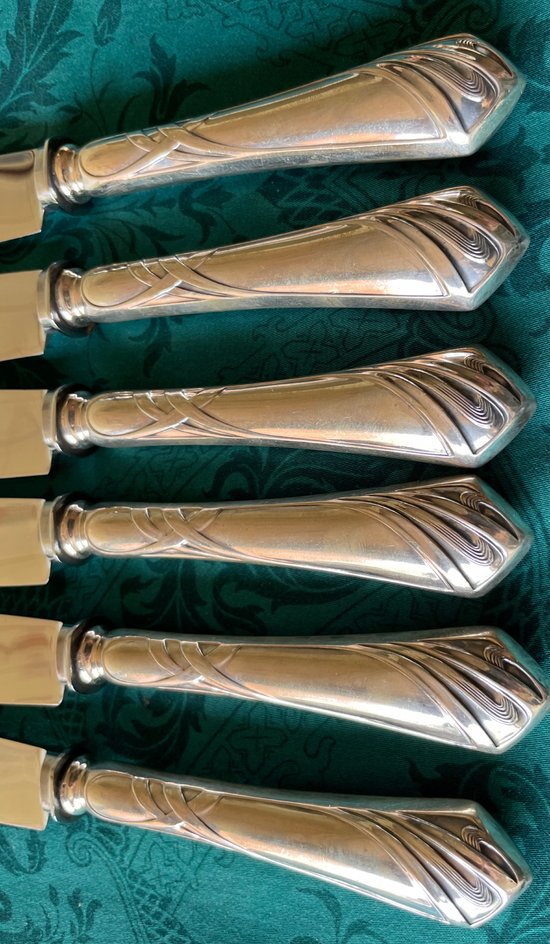 6 art nouveau table knives