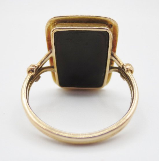Anello Fine del XIX secolo.