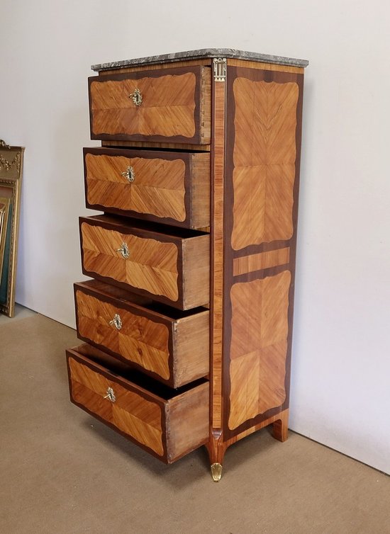 Chiffonnier en Bois Précieux, époque Louis XV – XVIIIe