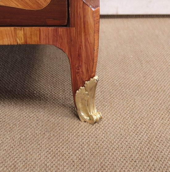 Chiffonnier en Bois Précieux, époque Louis XV – XVIIIe