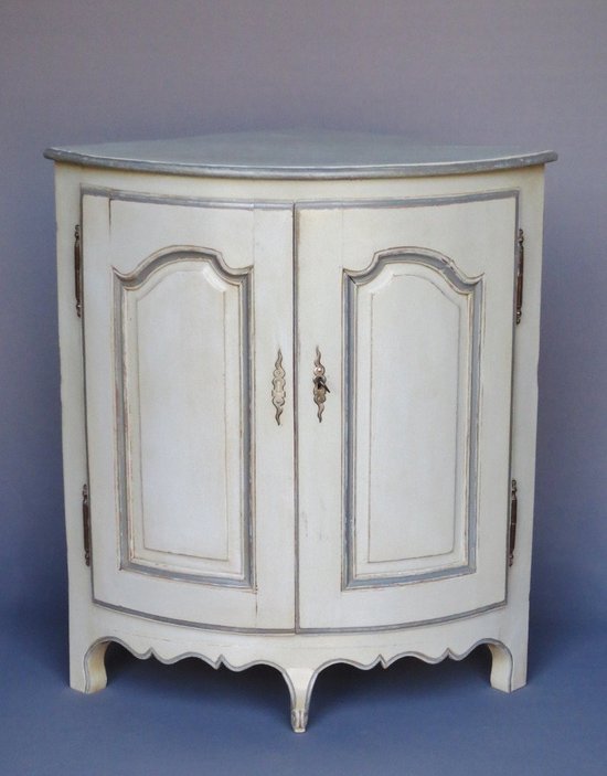 Encoignure Louis XV.