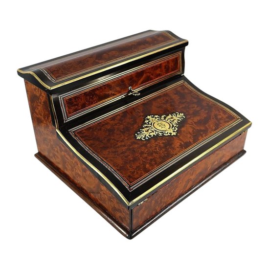 Travel case in Thuya magnifying glass, Napoleon III period – Mid-19th century