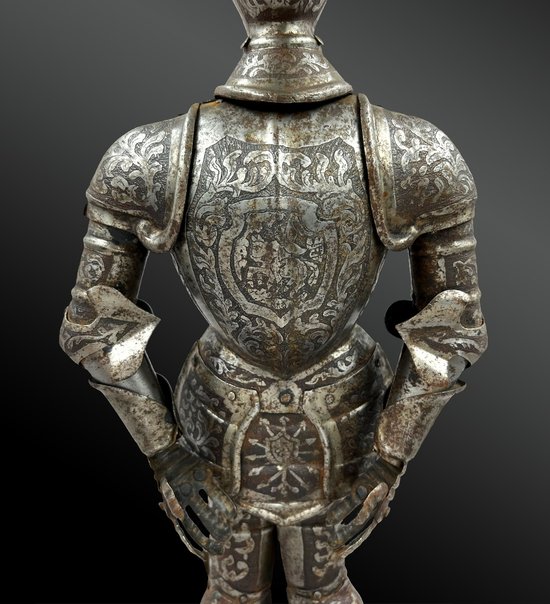 MASTERY ARMOR - European work - 19th century