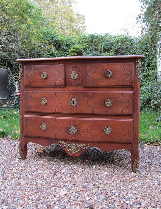 Kleine Kommode Louis XV