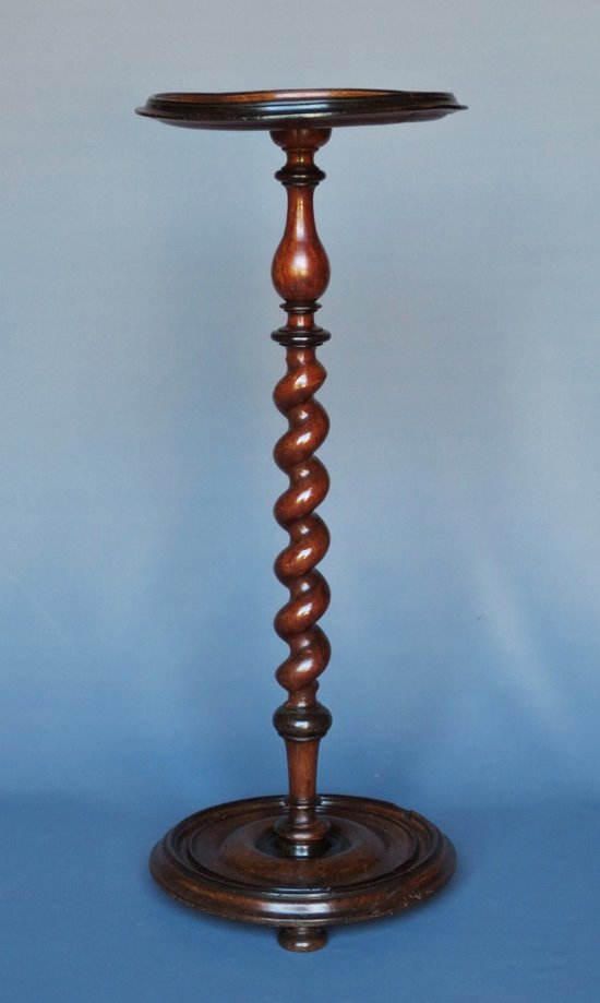 Sellette Porte Lumière, 17th century.