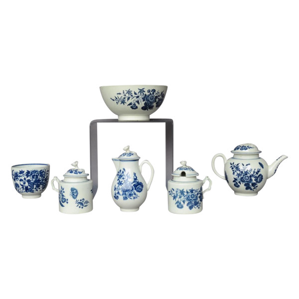 Porcelain From Caughley 18th Century.