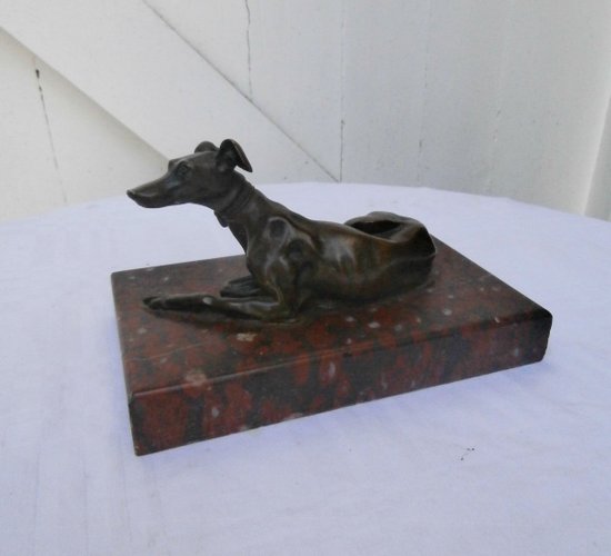 Windhund In Bronze