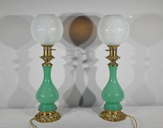 Paire de Lampes en Opaline et Bronze – Fin XIXe