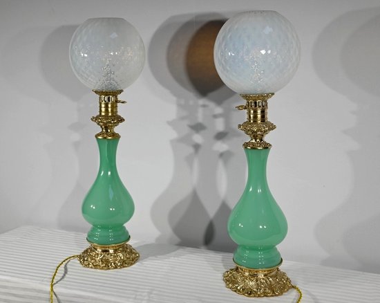 Paire de Lampes en Opaline et Bronze – Fin XIXe
