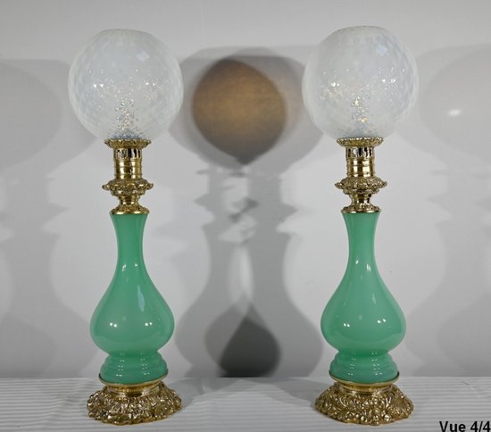 Paire de Lampes en Opaline et Bronze – Fin XIXe