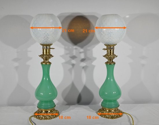 Paire de Lampes en Opaline et Bronze – Fin XIXe