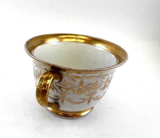 Alte Tasse mit Kalender von 1811 aus Pariser Porzellan Napoleon Empire