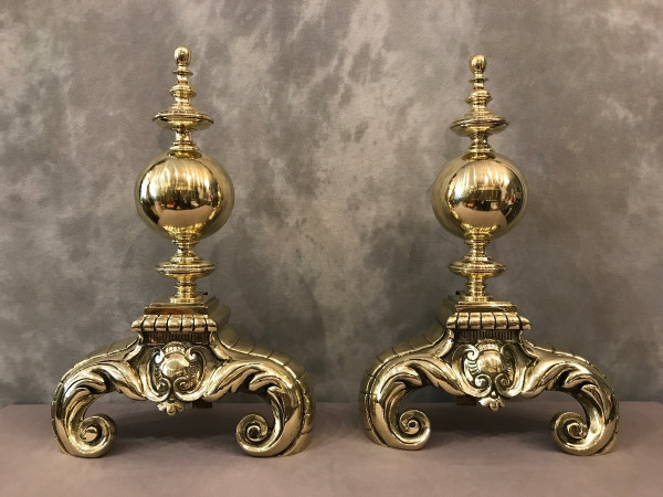 Pair of important polished brass andirons from the 19th century Dutch model
