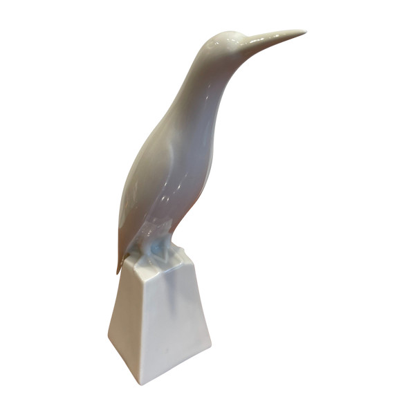 Jacques Adnet – Sculpture en porcelaine représentant un oiseau stylisé