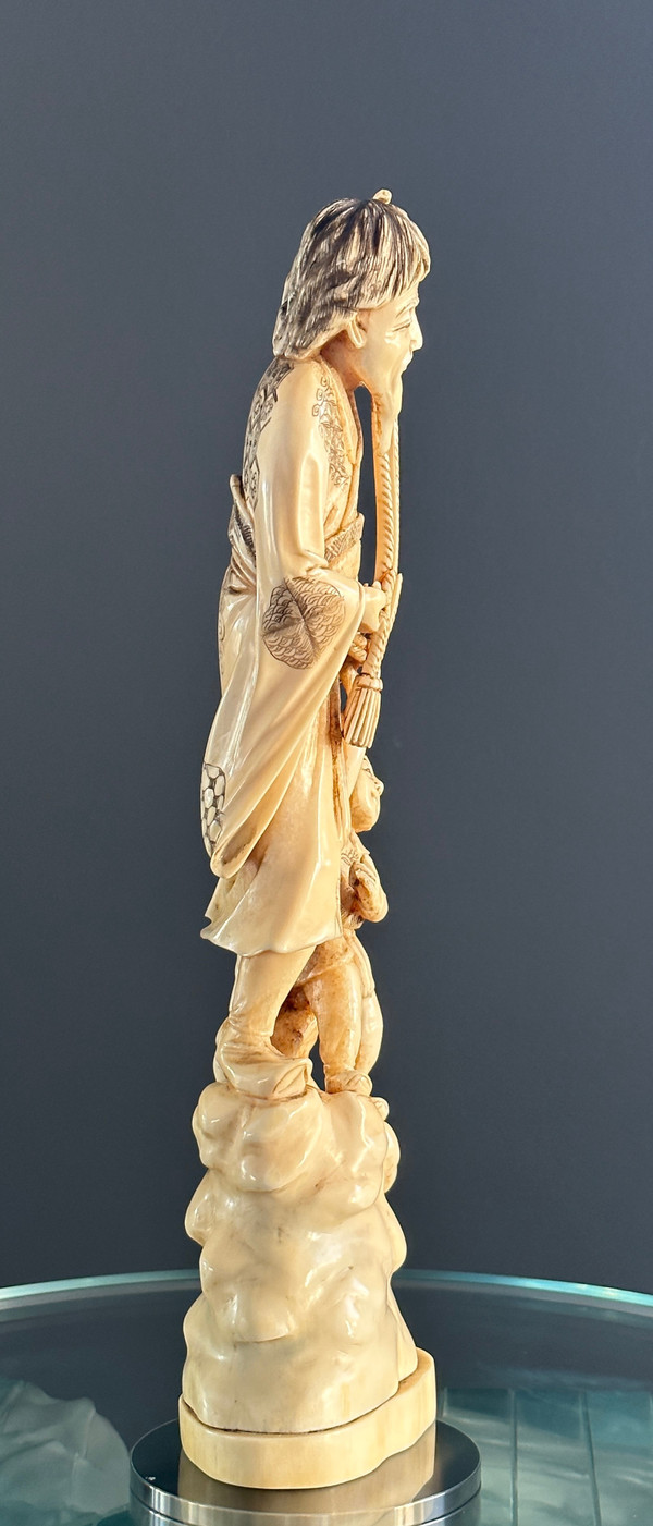 Okimono Scultura in avorio Giappone Periodo Meiji (1868 - 1912)