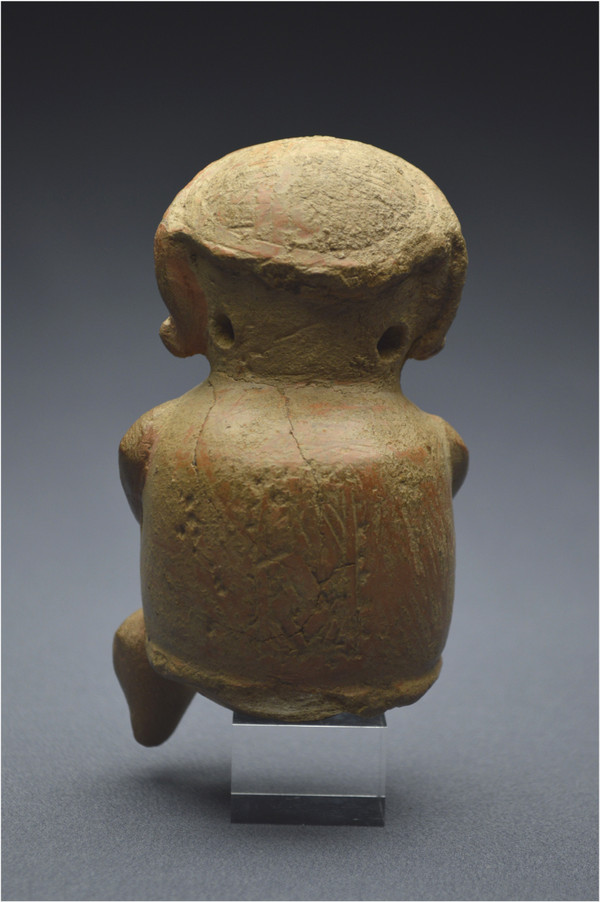 Costa Rica, 1000 - 1500 d.C., cultura di Guanacaste Stauetta antropomorfa raffigurante una donna originariamente in piedi su tre piedi
