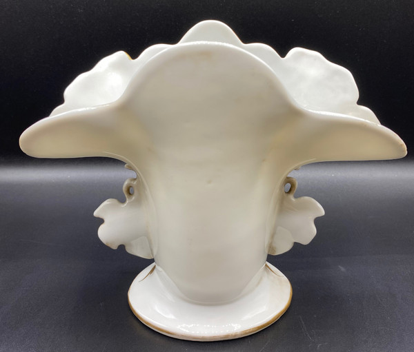 VASE OF MARIES