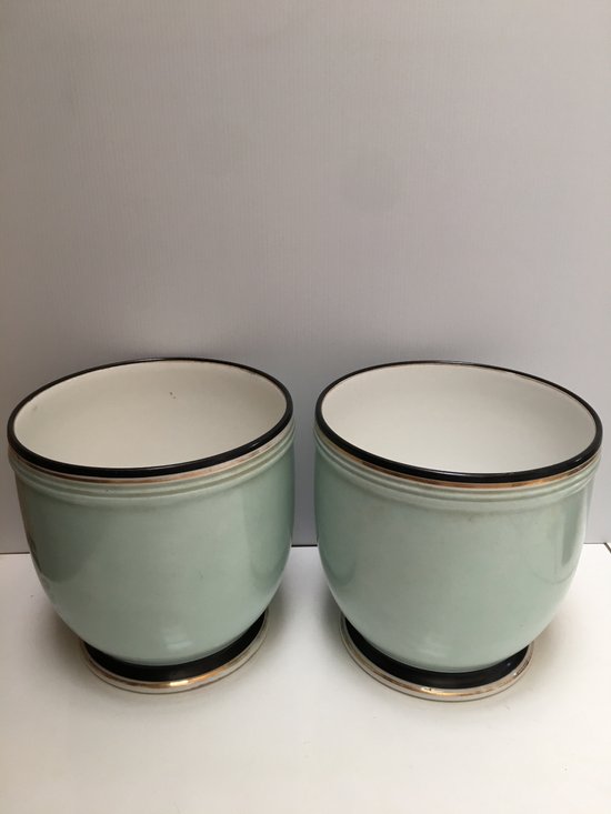 Pair of ORIENTALIST cachepot in OLD PARIS