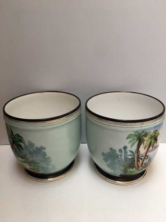 Pair of ORIENTALIST cachepot in OLD PARIS