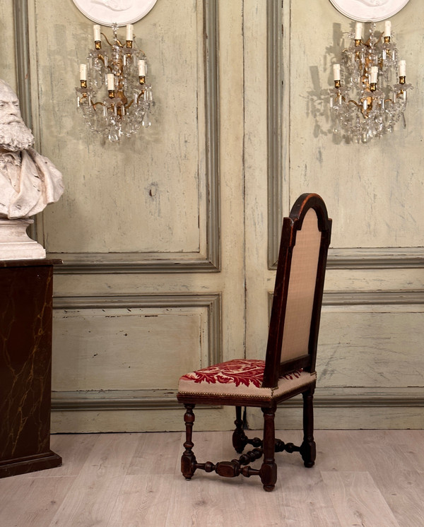 Chair In Walnut from Louis XIII period XVIIth century