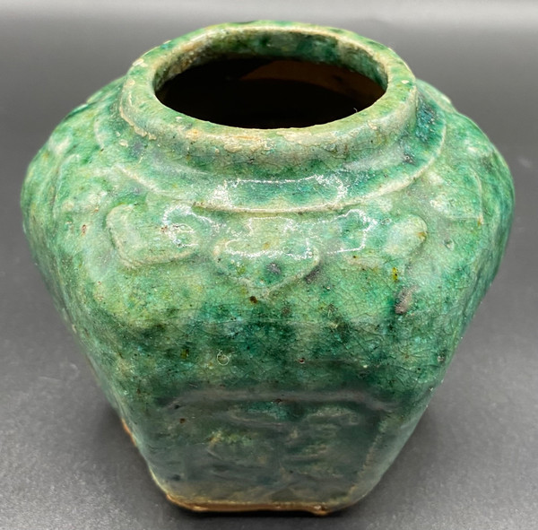 SMALL GINGER POT XIXTH CENTURY