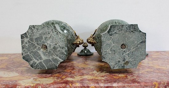Paire de Vases Balustre, style Louis XVI - 2ème moitié du XIXe 