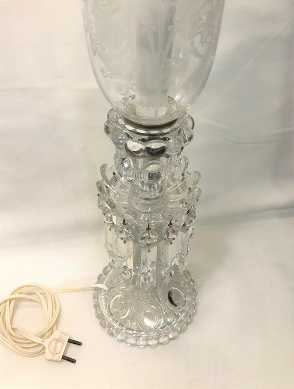 Lampe photophore électrique en cristal à pampilles estampillée BACCARAT