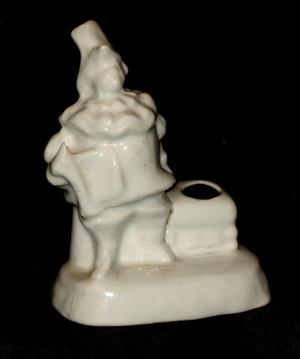 Encriers en porcelaine de Paris époque 19ème ensemble de 9 pièces