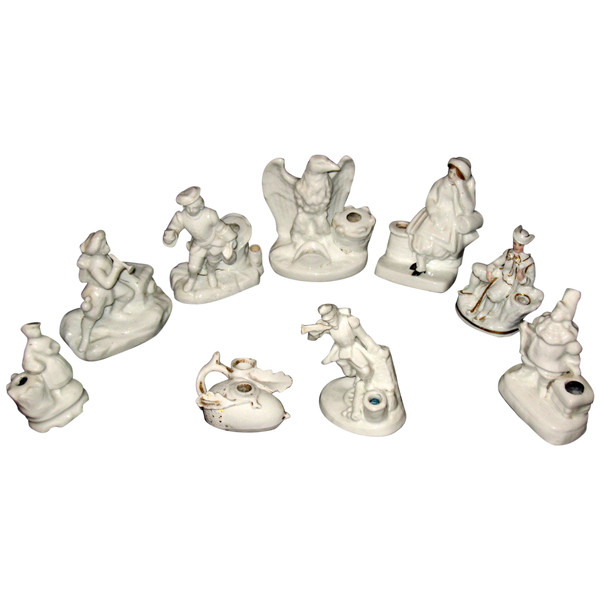 Encriers en porcelaine de Paris époque 19ème ensemble de 9 pièces
