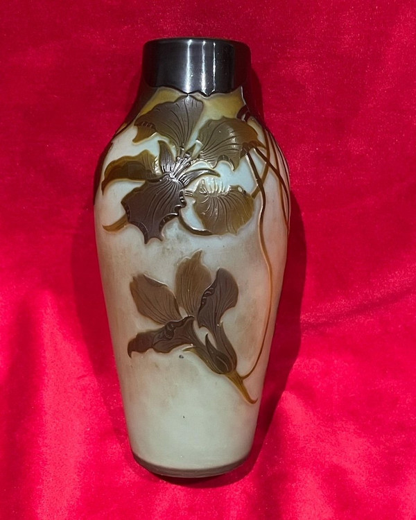 Paul Nicolas Vase aus silberner Glaspaste