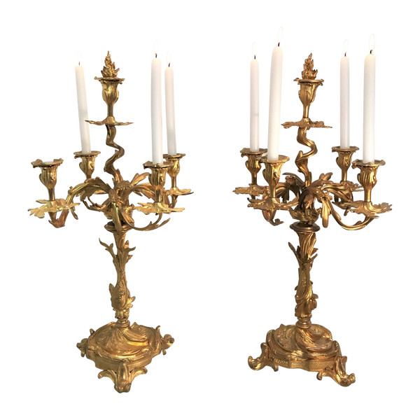 Grande coppia di candelabri in bronzo dorato XIX secolo