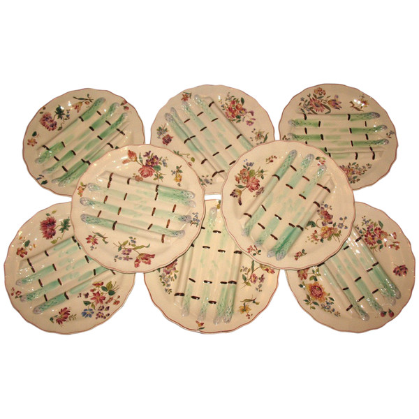 Set of 8 plates with compartments in Longchamp earthenware from the 19th century for asparagus