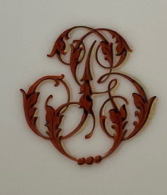 Charming Louis-Philippe period mounted plate in Paris porcelain